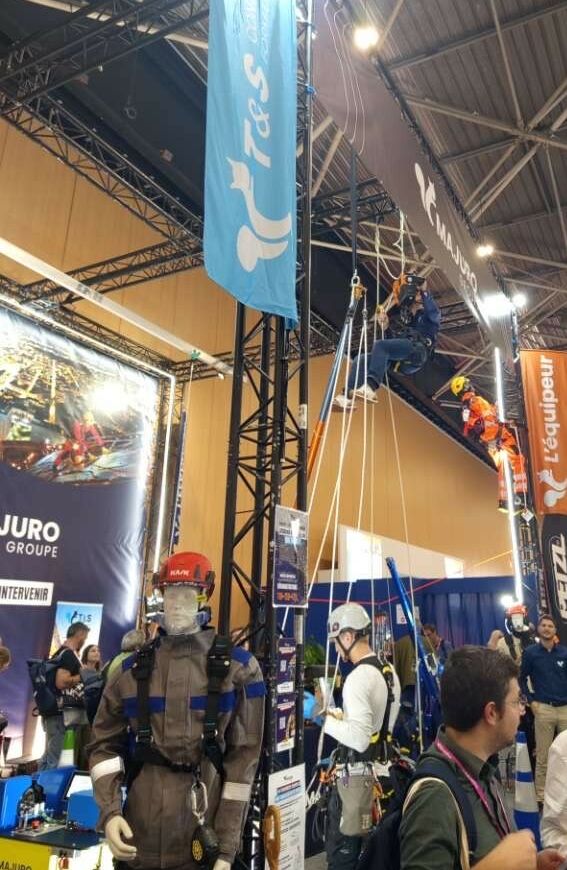 Découverte d’équipements et de techniques pour le travail en hauteur au salon Préventica Lyon.